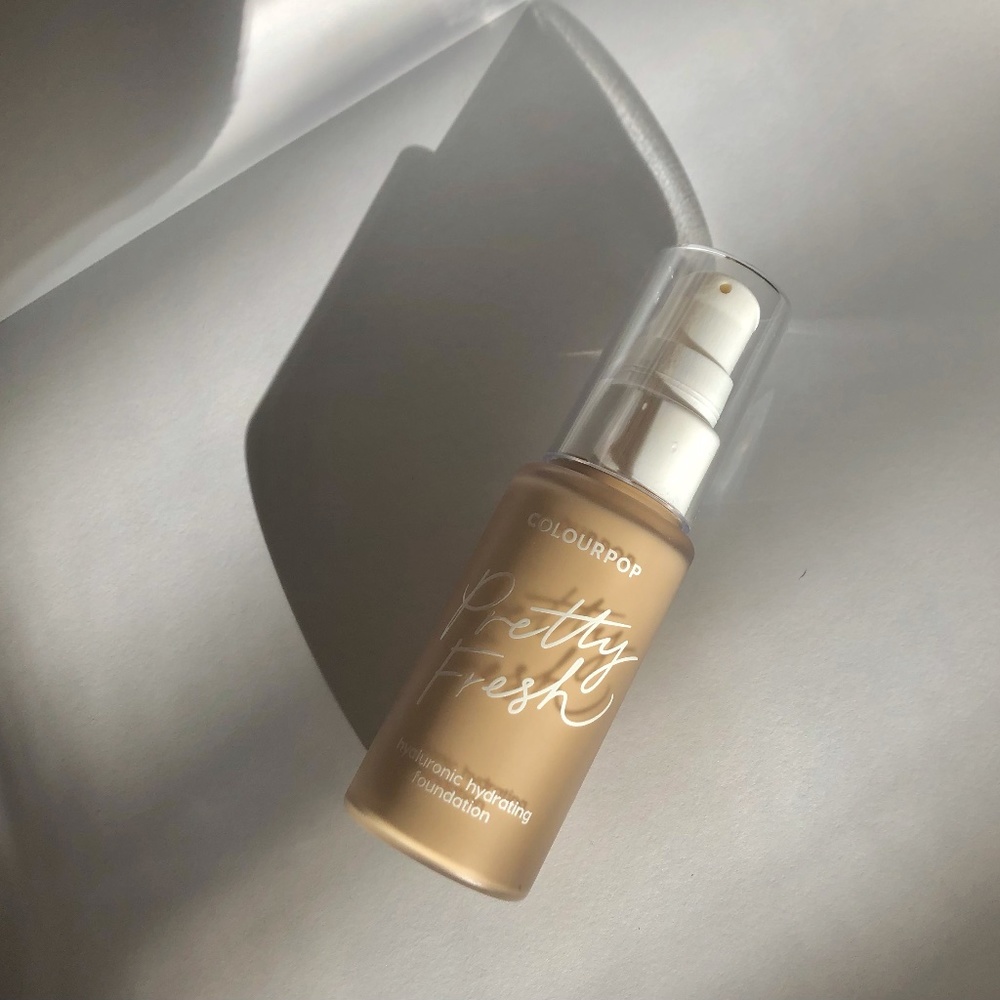 ColourPop Pretty Fresh Hyaluronic Hydrating Foundation - 45W